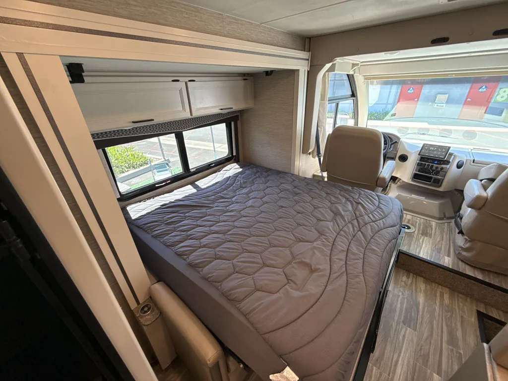 2023 Thor Motor Coach Vegas 24.3, Photos photo 16