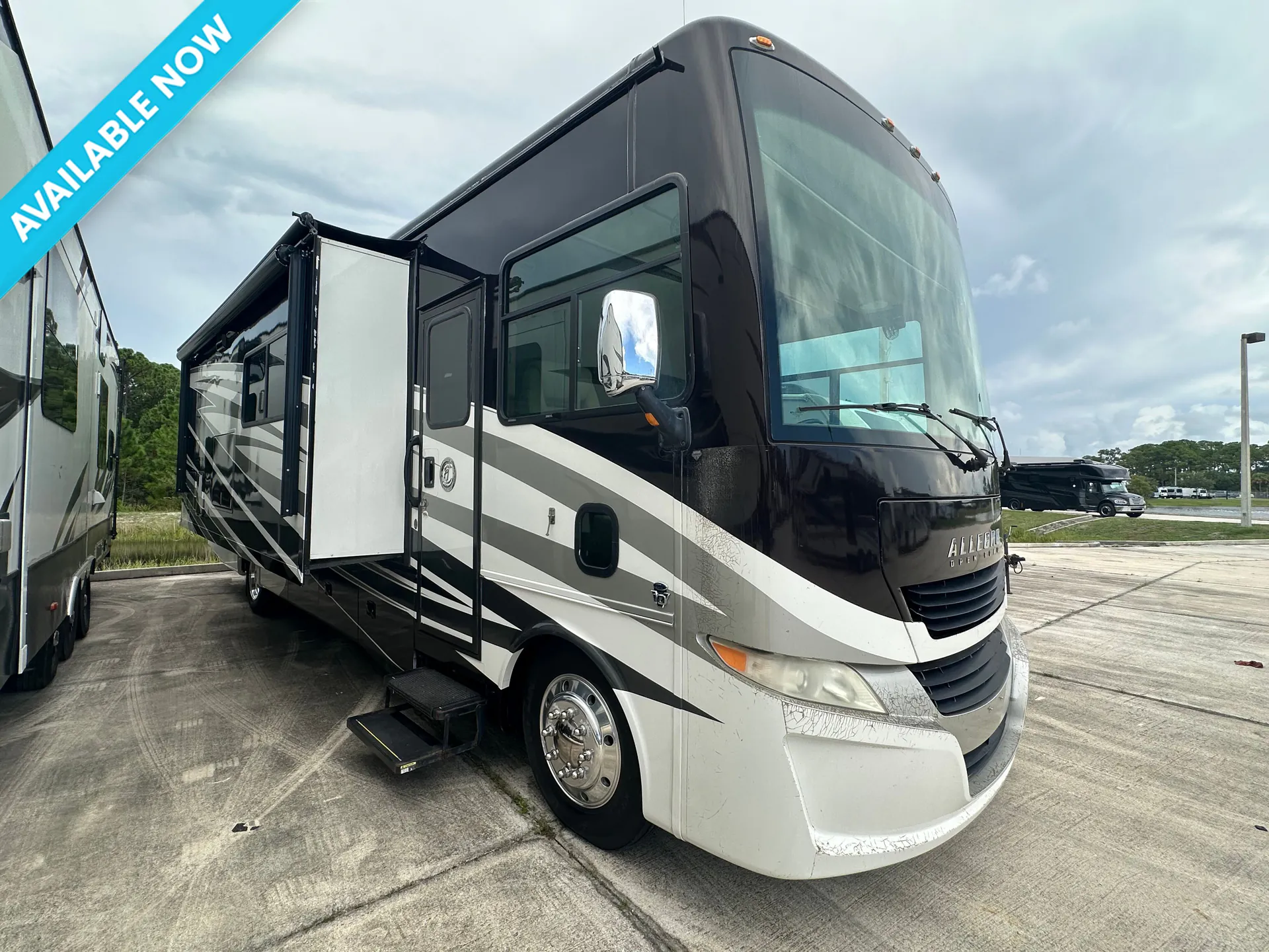2017 Tiffin Open Road Allegro 34 PA - Photo 2