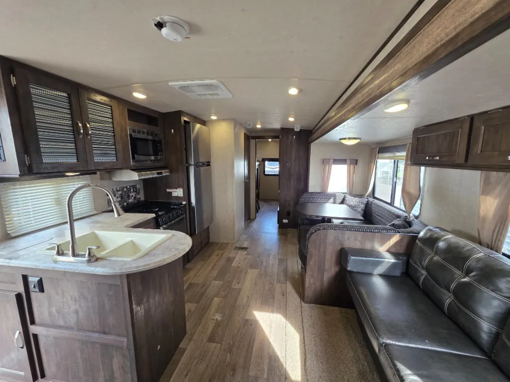 2018 Forest River Vibe 308BHS, Photos photo 20