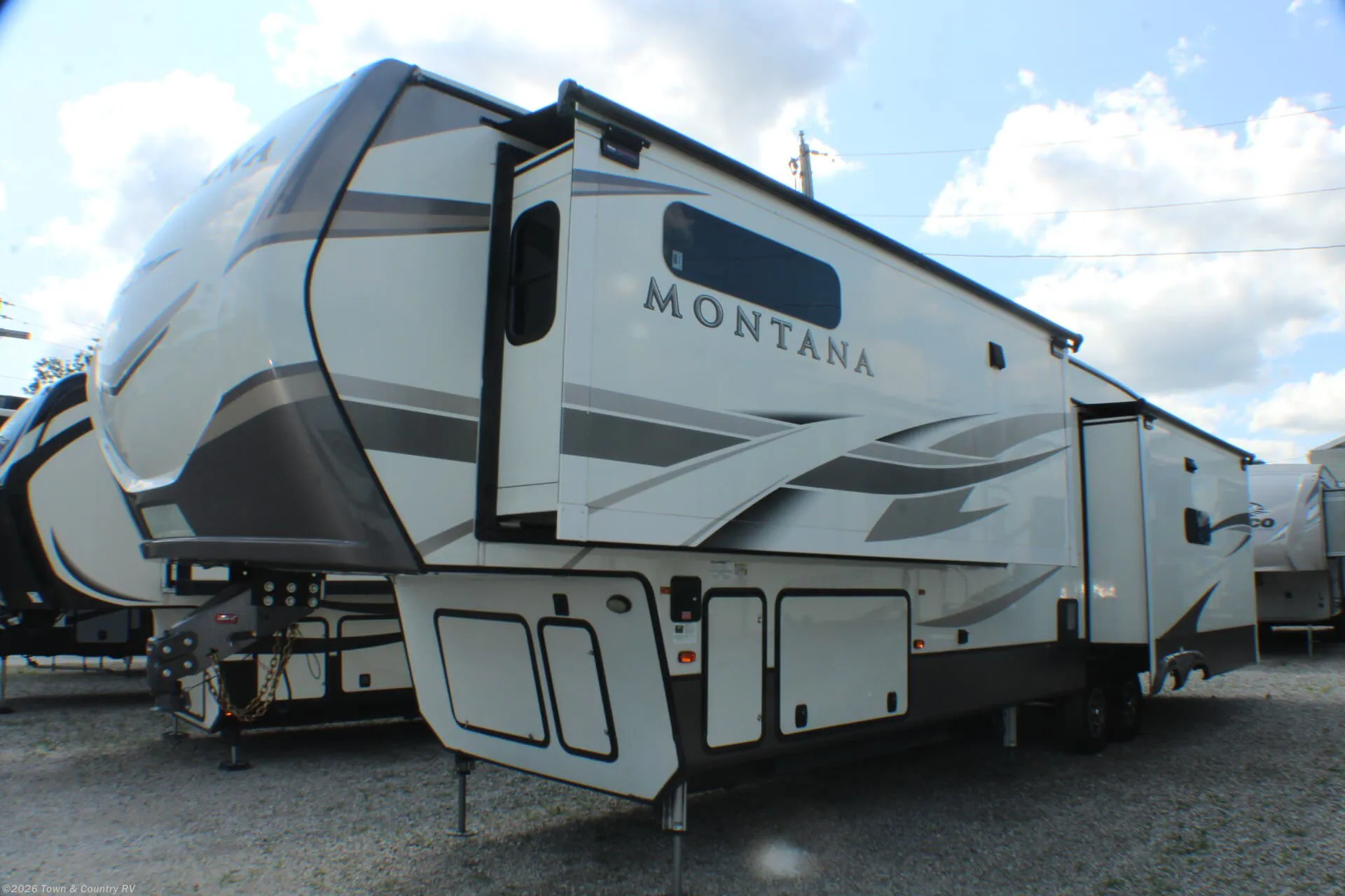 2020 Keystone Montana 3813MS - Photo 3