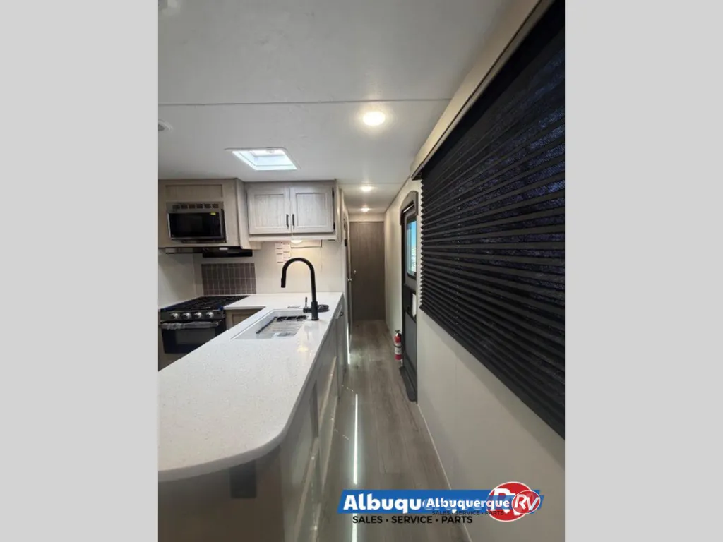 2026 Coachmen Catalina Legacy Edition 283RNR, Photos photo 11