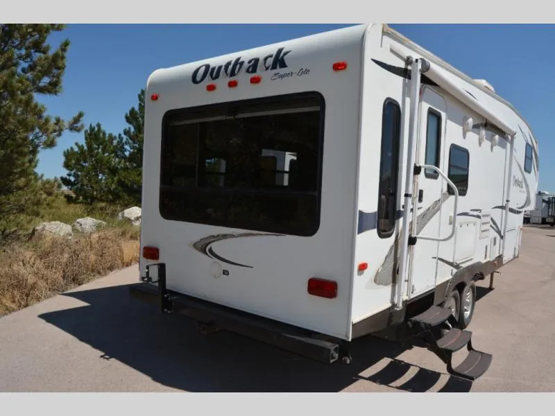 2010 Keystone Outback 285FL - Photo 4