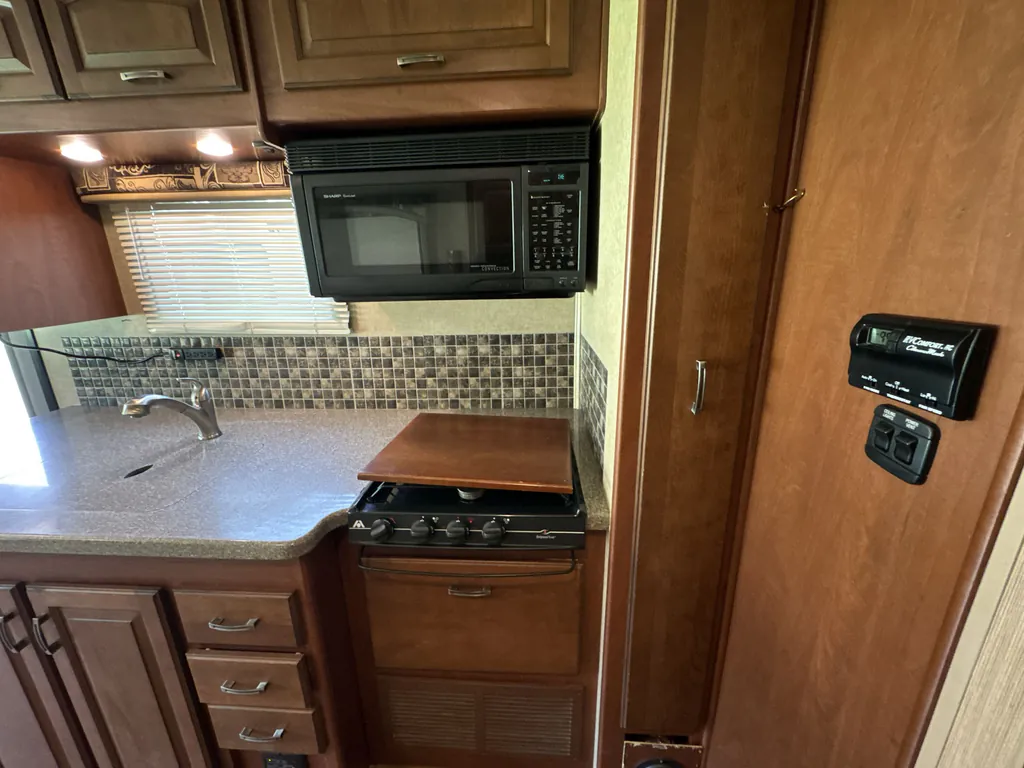 2015 Jayco Precept 29UM, Photos photo 10