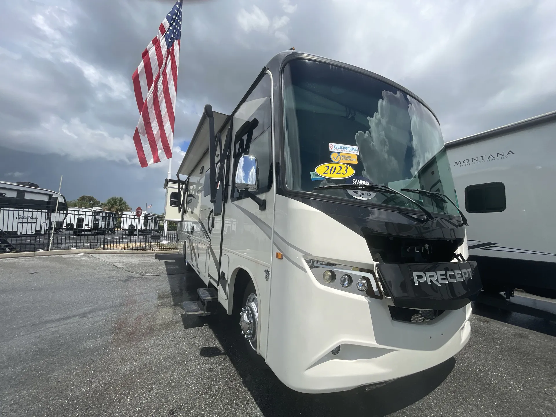 2023 Jayco Precept 34B - Photo 2