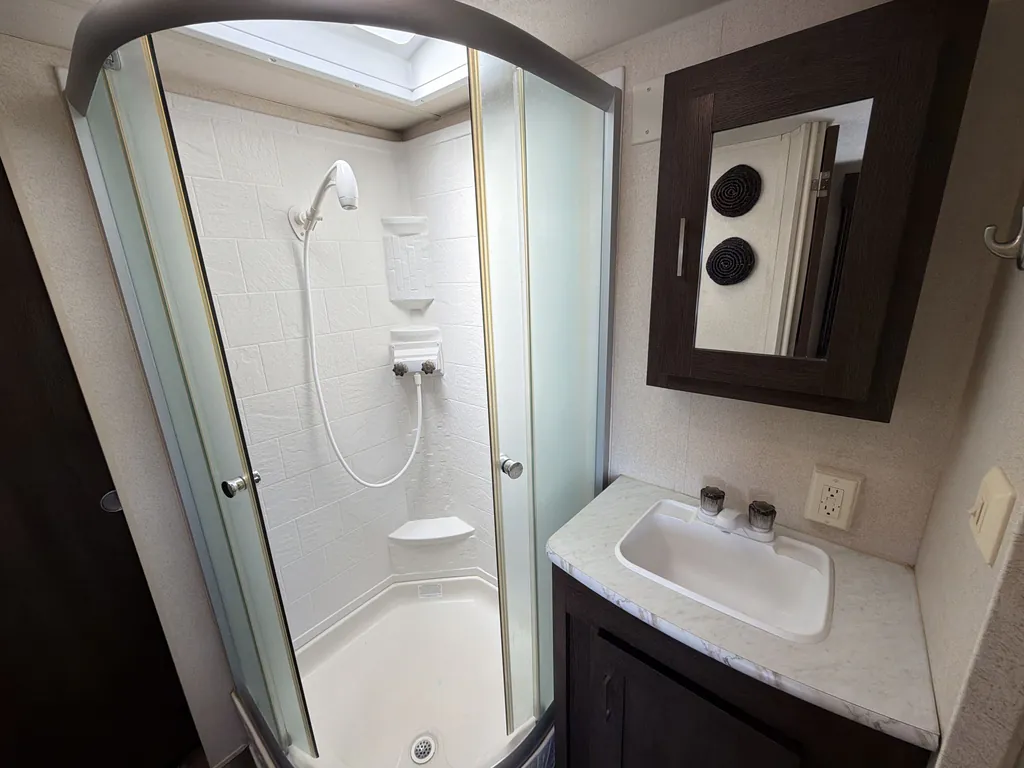 2018 Forest River Wildwood X-Lite 254RLXL, Photos photo 17