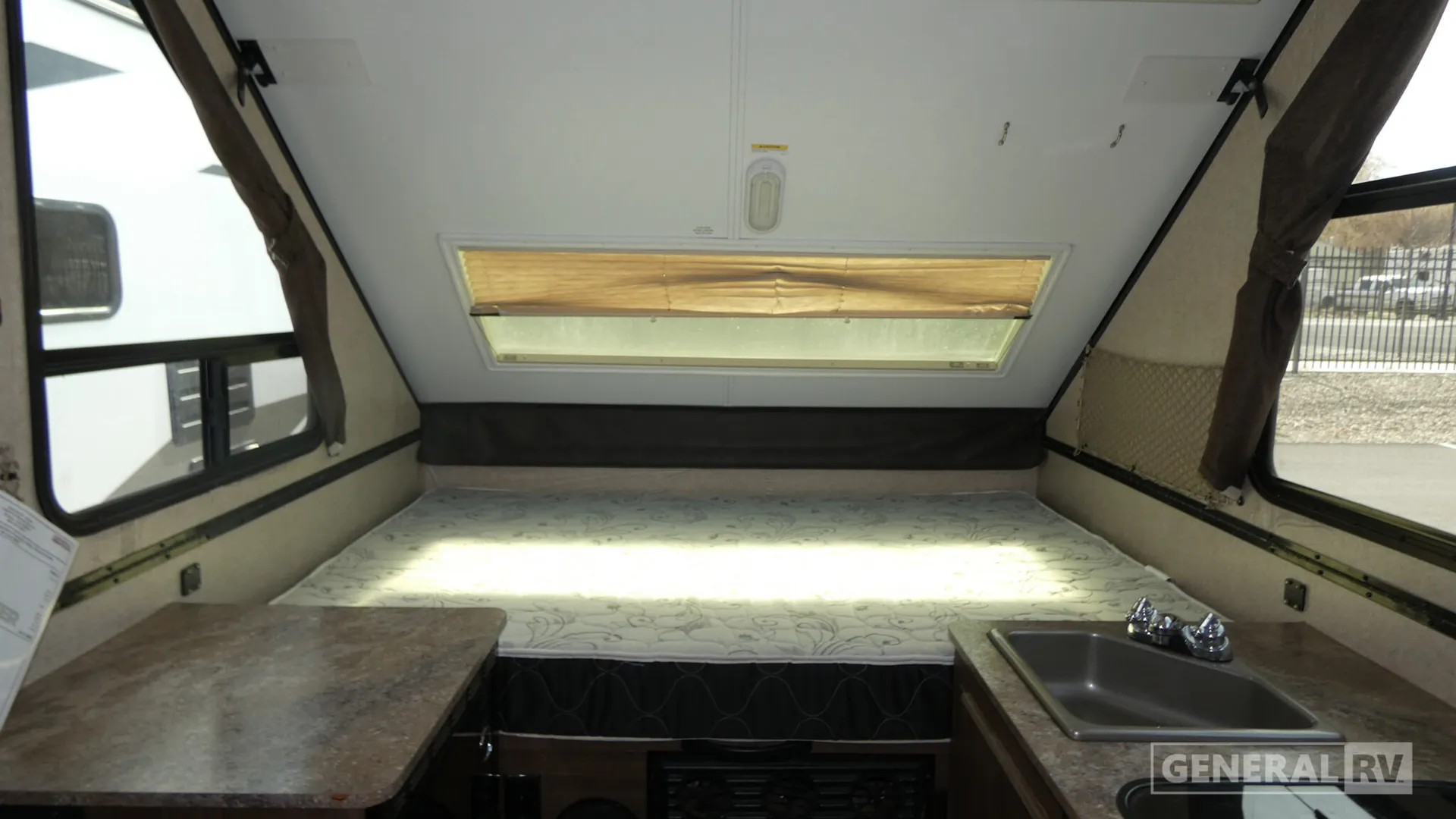 2018 Forest River Rockwood A122S - Photo 3