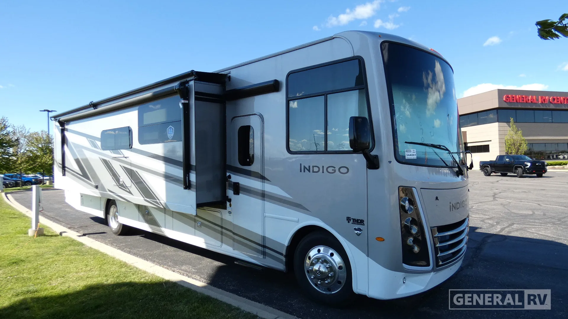 2026 Thor Motor Coach Indigo HH36 - Photo 2