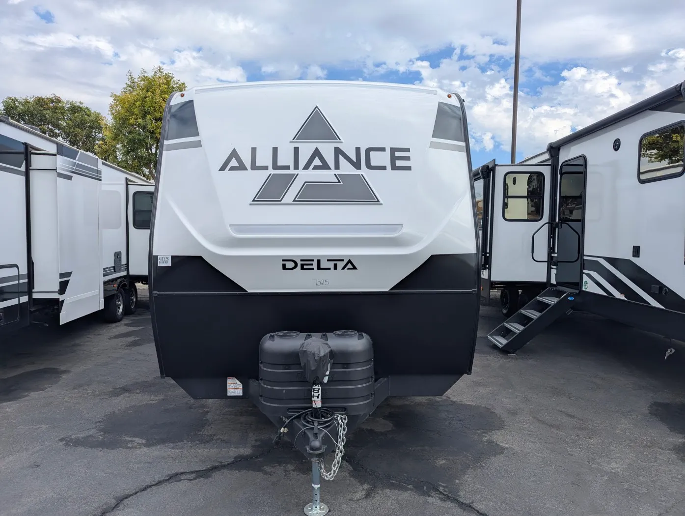 2026 Alliance RV Delta 321BH - Photo 3