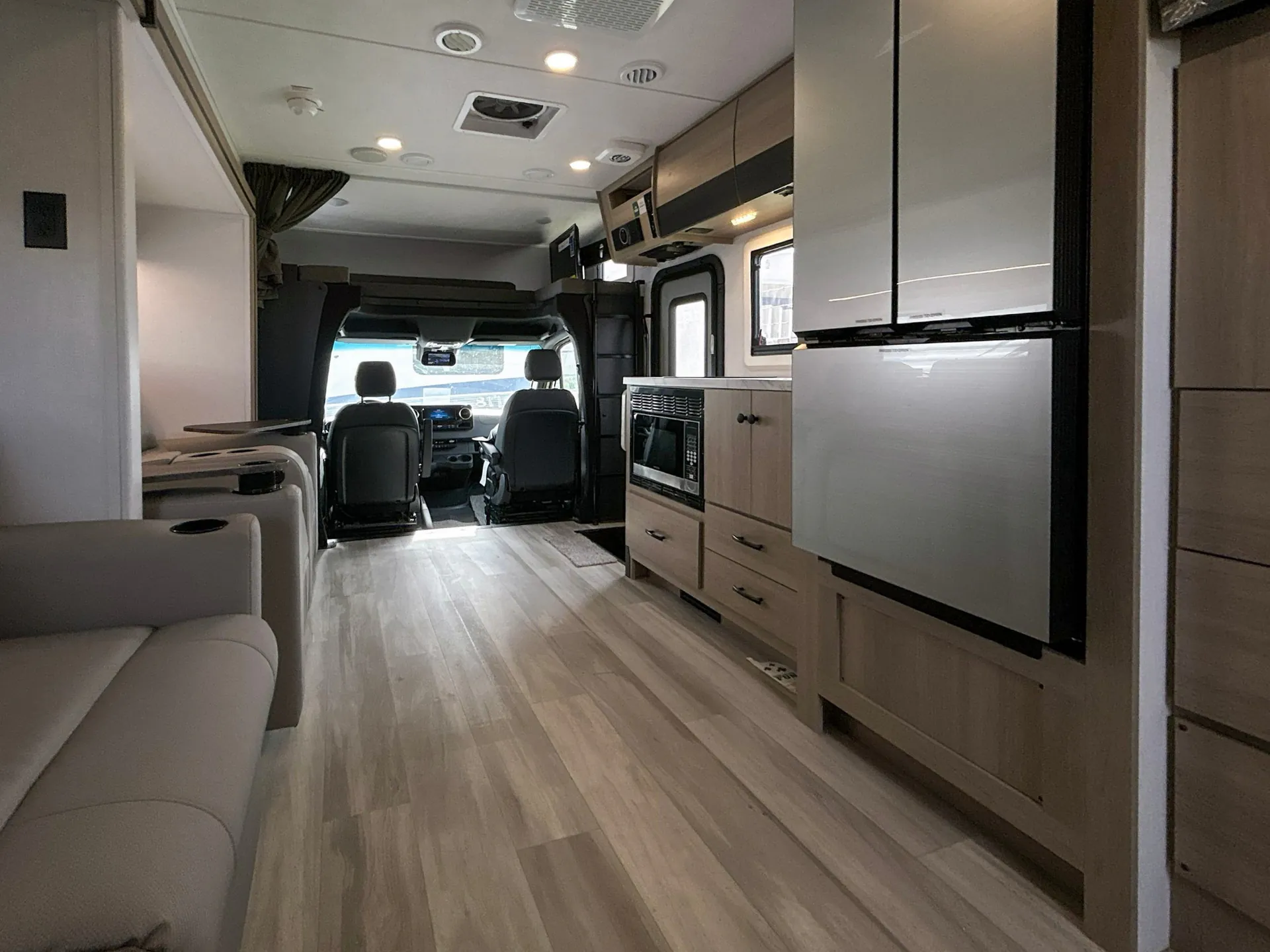 2025 Forest River Sunseeker MBS 2400T - Photo 4