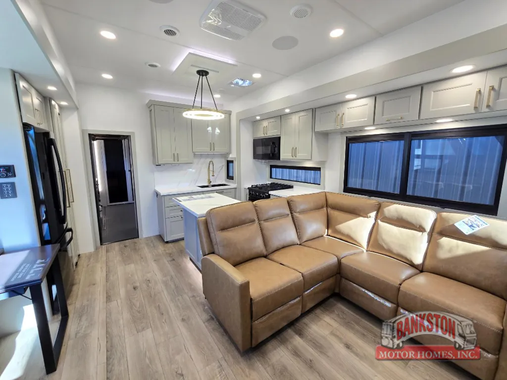 2026 Brinkley Model G 3970, Photos photo 7