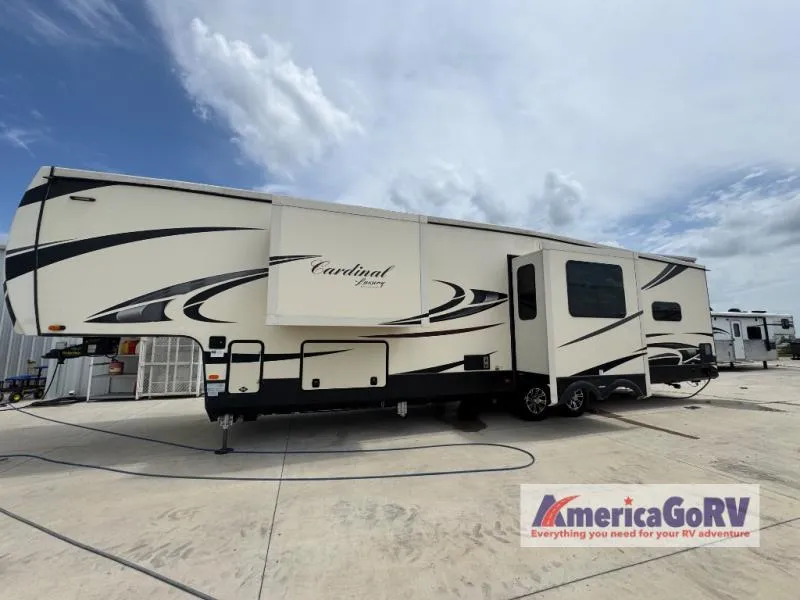 2020 Forest River Cardinal Luxury 390FBX - Photo 4