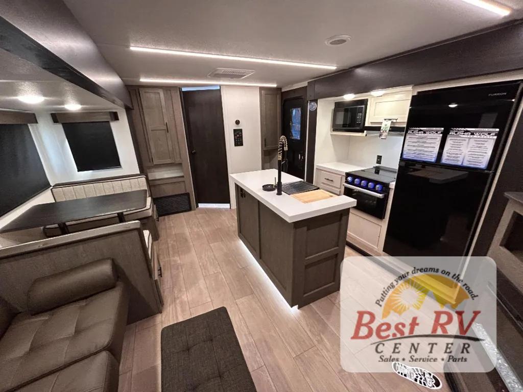 2026 Forest River Cherokee Alpha Wolf 33BH, Photos photo 51