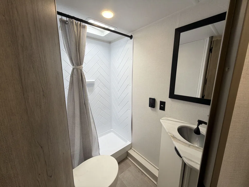 2027 Forest River Airelume 260, Photos photo 11