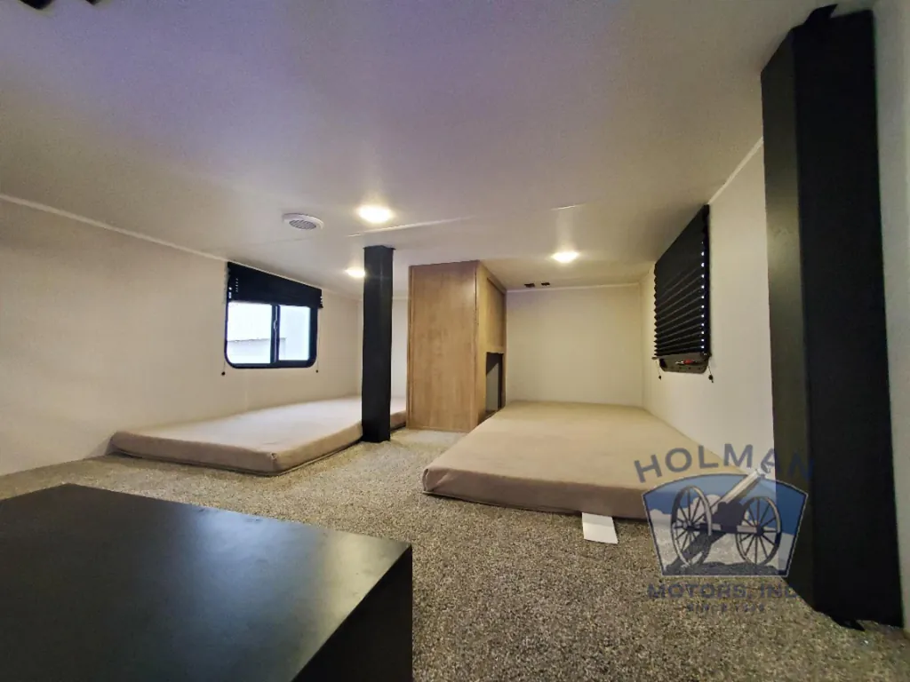 2027 Forest River Cherokee Timberwolf 39DC, Photos photo 35