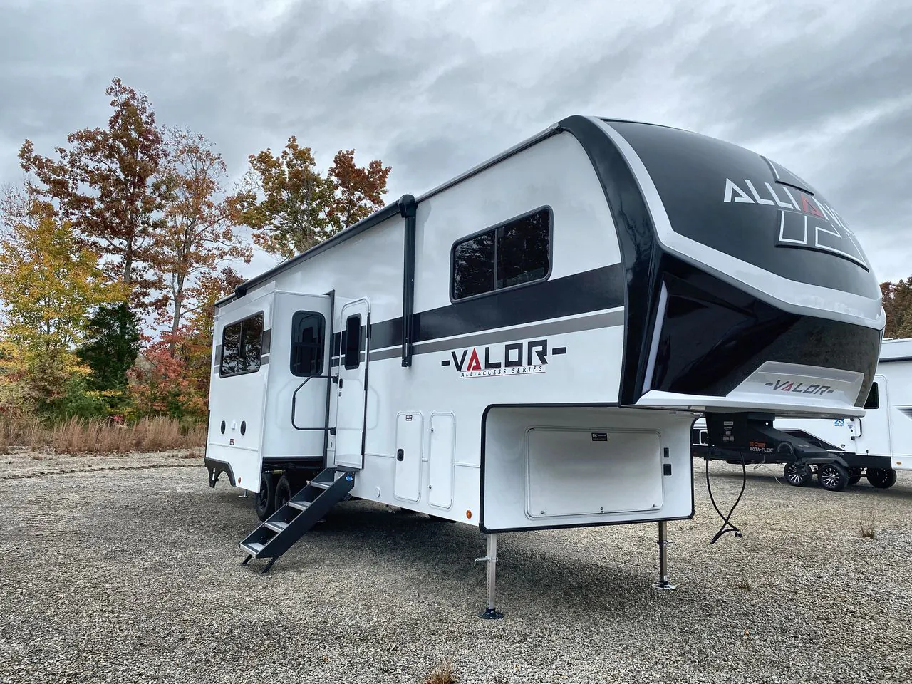 2026 Alliance RV Valor 32A10 - Photo 2