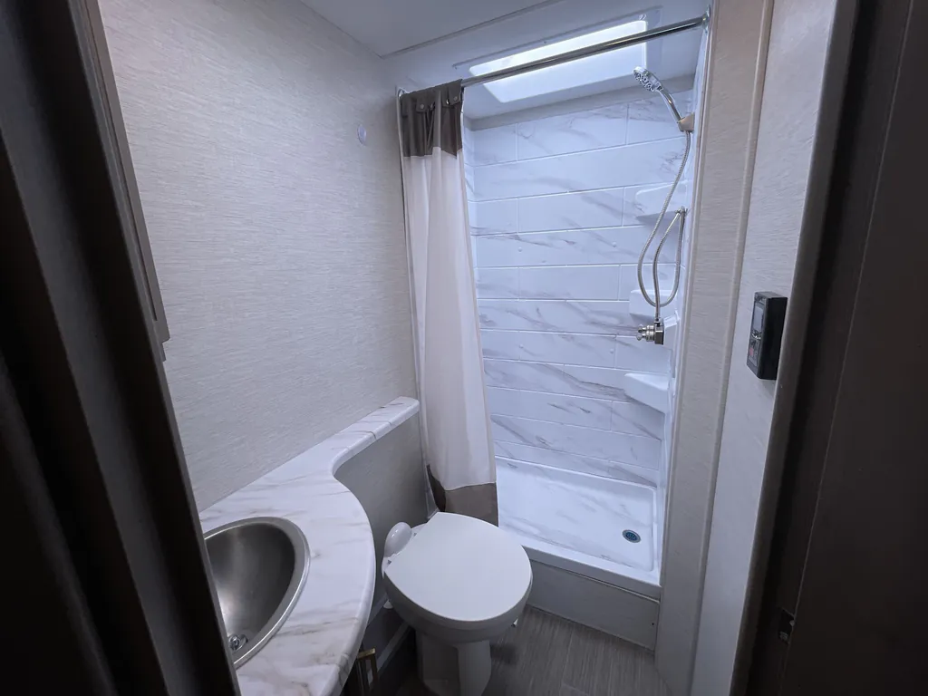 2025 Thor Motor Coach Freedom Elite 22FE, Photos photo 20