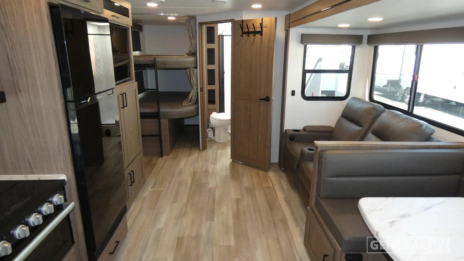 2024 Alliance RV Delta 281BH - Photo 3