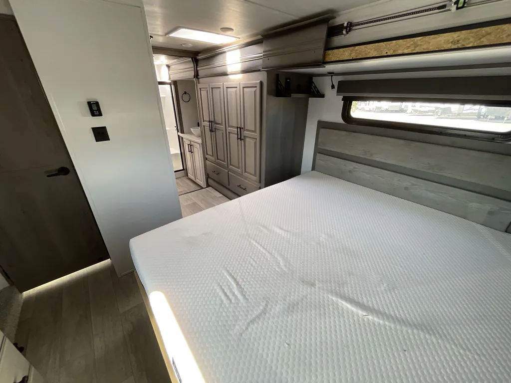 2022 Keystone Montana 3813MS, Photos photo 11