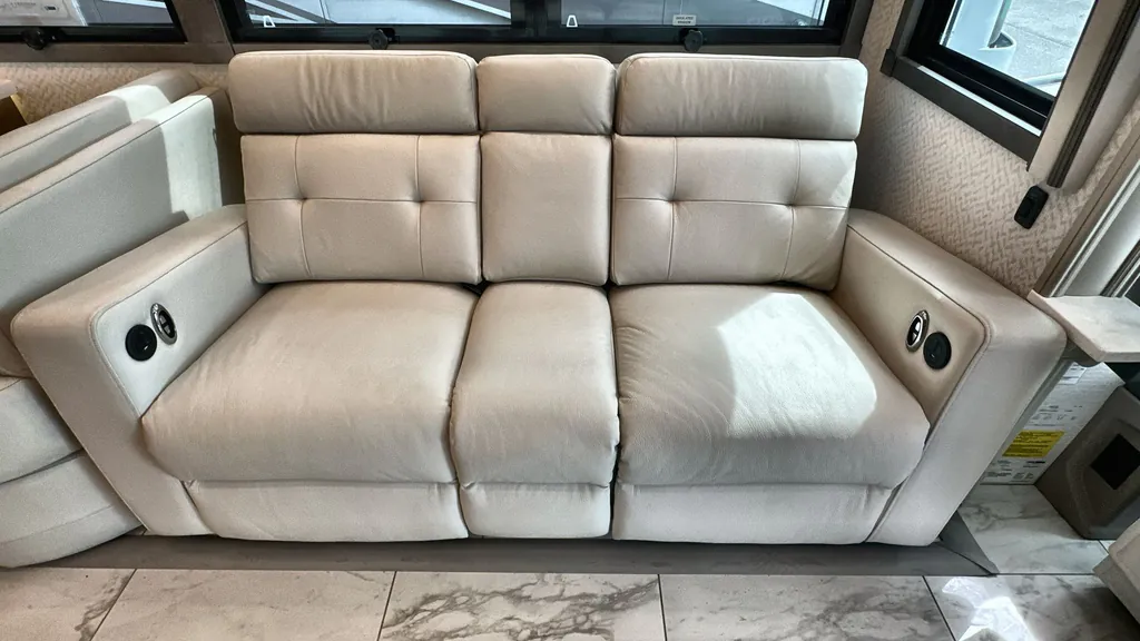 2026 Entegra Coach Aspire 44D, Photos photo 32