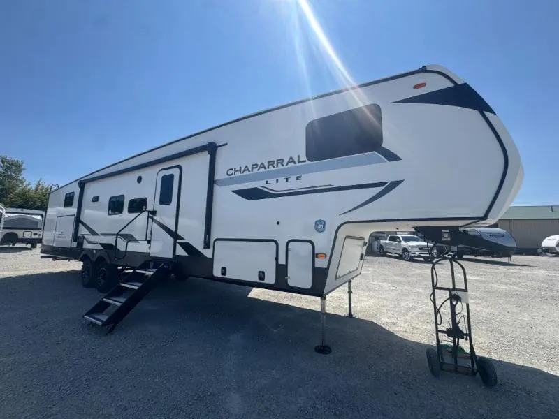 2026 Coachmen Chaparral Lite 368TBH - Photo 4