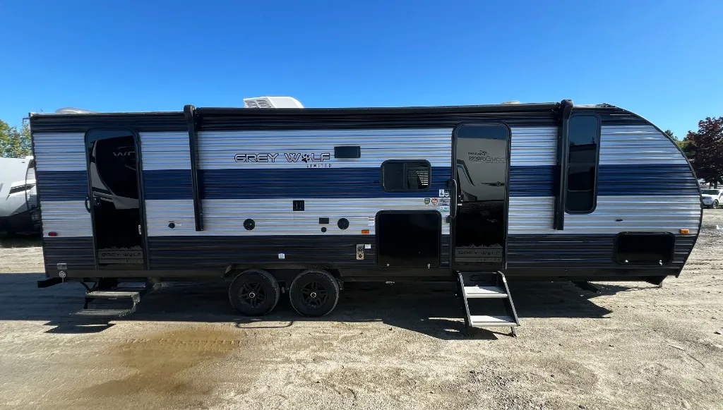 2022 Forest River Cherokee Grey Wolf 26DBH - Photo 3