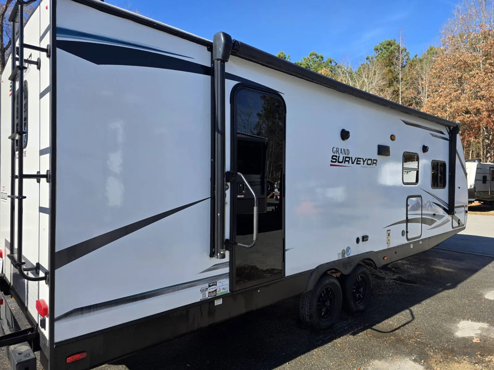 2023 Forest River Grand Surveyor 267RBSS - Photo 3