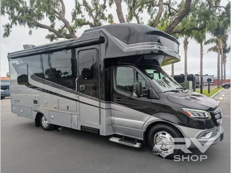 2022 Renegade RV Vienna 25FWC - Photo 2
