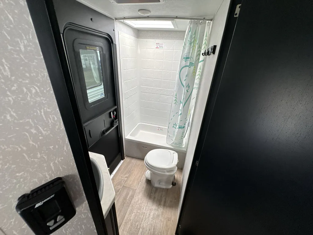 2022 Forest River Cherokee 274BRB, Photos photo 17