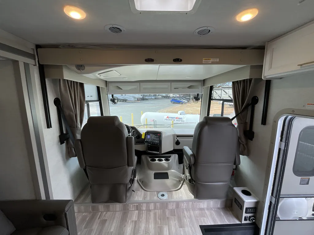 2026 Thor Motor Coach Windsport 29L, Photos photo 9