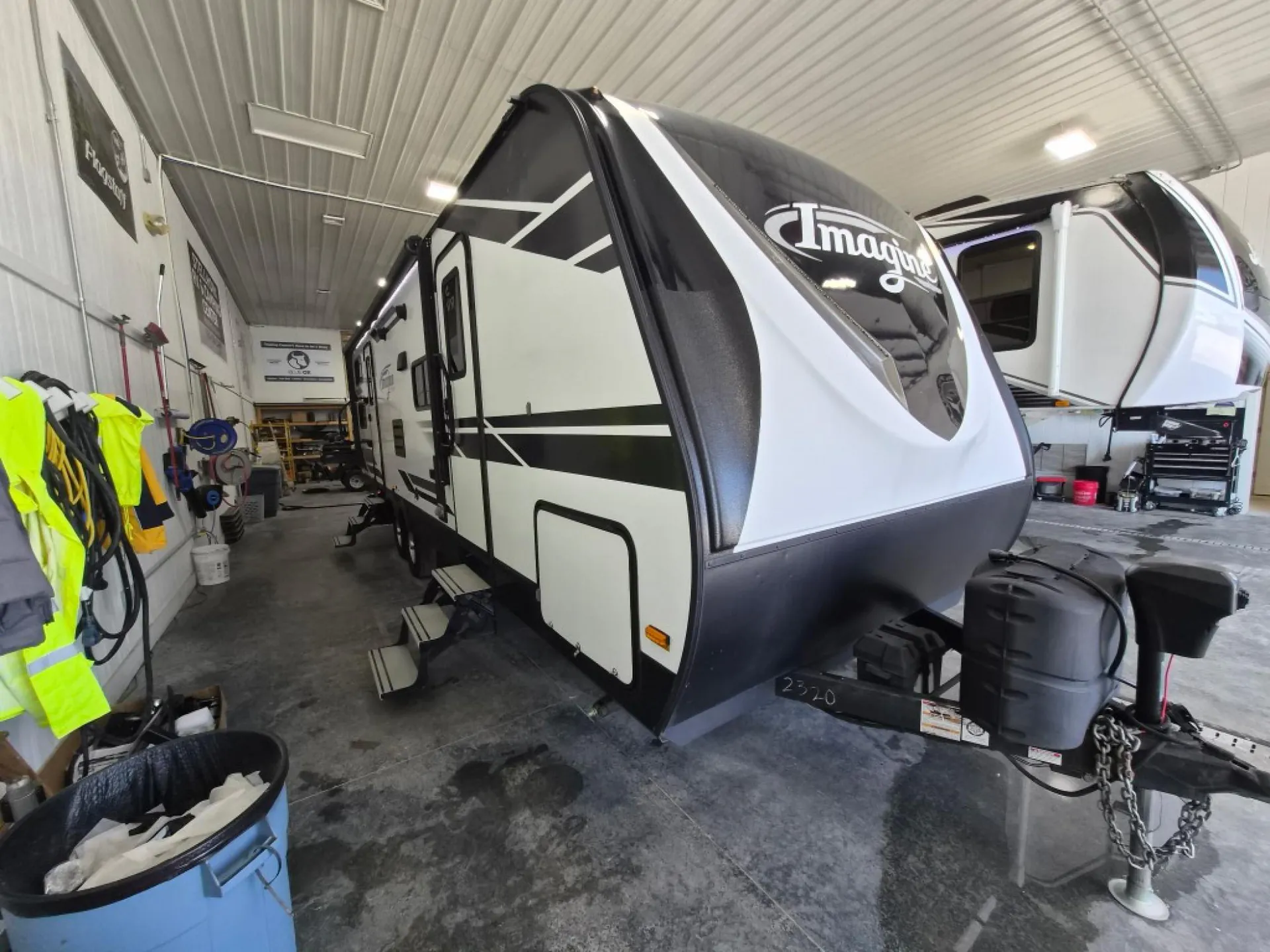 2019 Grand Design Imagine 2800BH - Photo 3