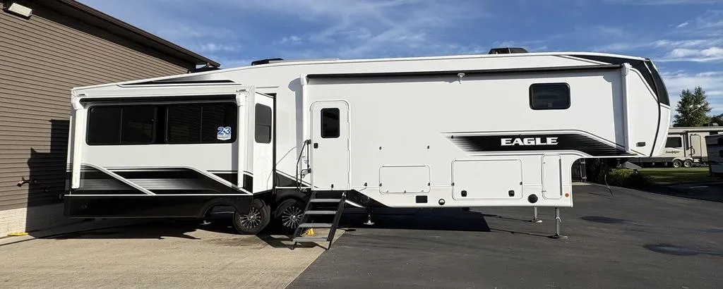 2026 Jayco Eagle 325MKTS - Photo 3
