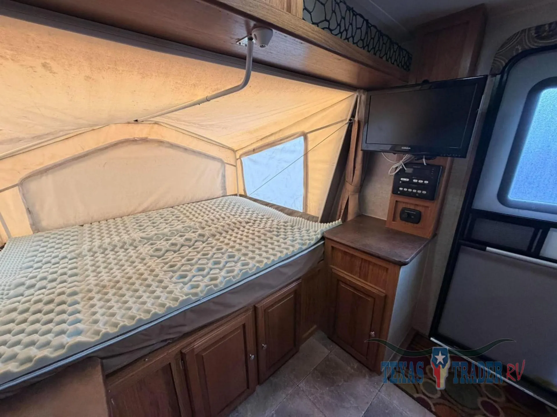 2014 Forest River Rockwood Roo 23SS — Photo 7