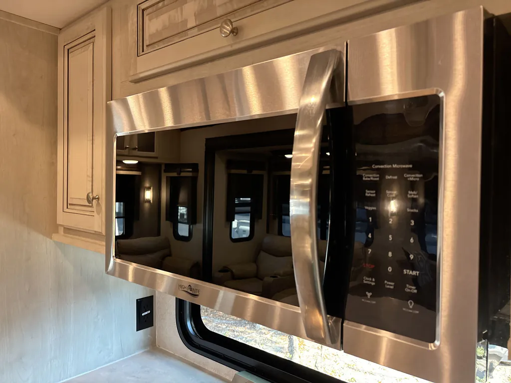 2022 Forest River Cardinal Luxury 380RLX, Photos photo 12