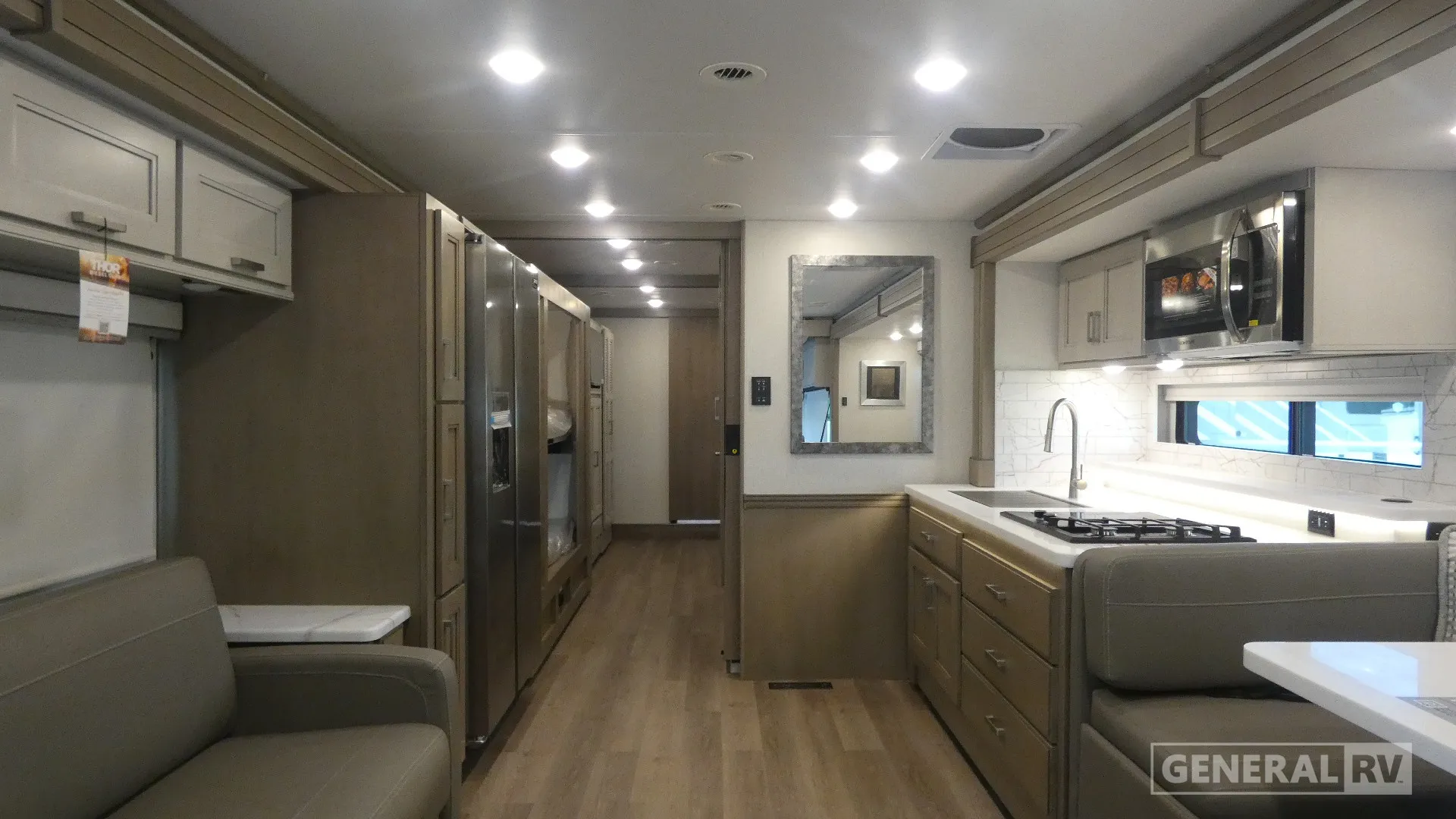 2027 Thor Motor Coach Riviera 39BH - Photo 3