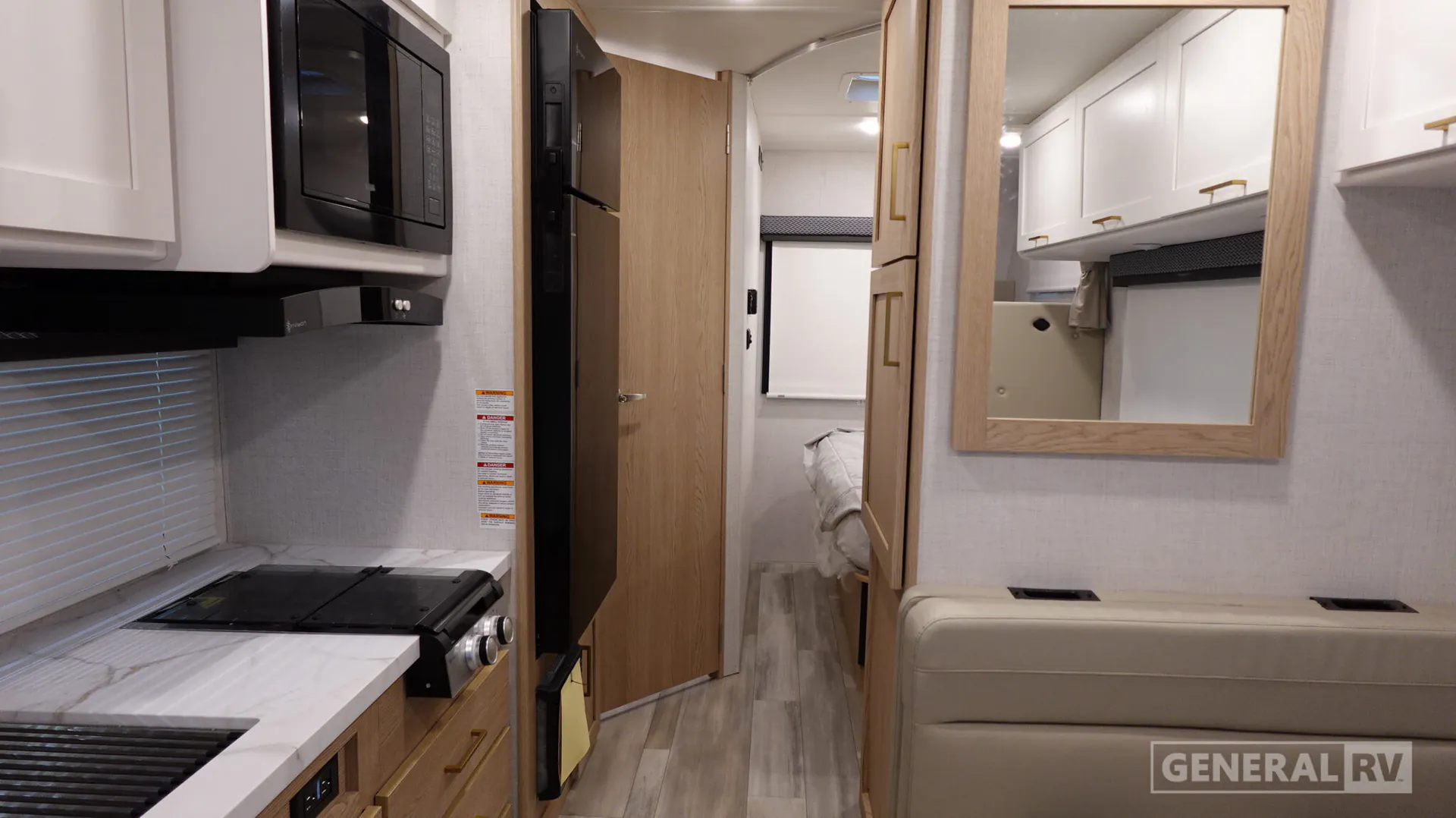 2027 Thor Motor Coach Four Winds 29K - Photo 3