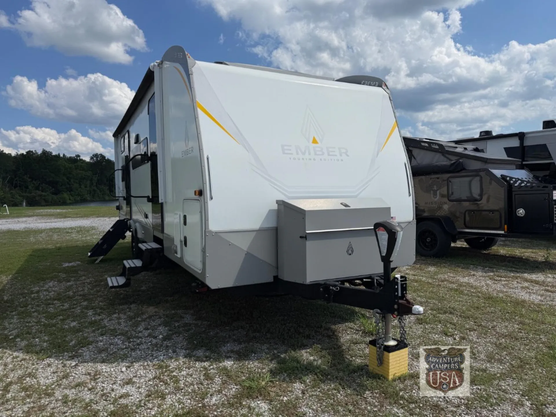 2023 Ember RV Touring Edition 24BH - Photo 2