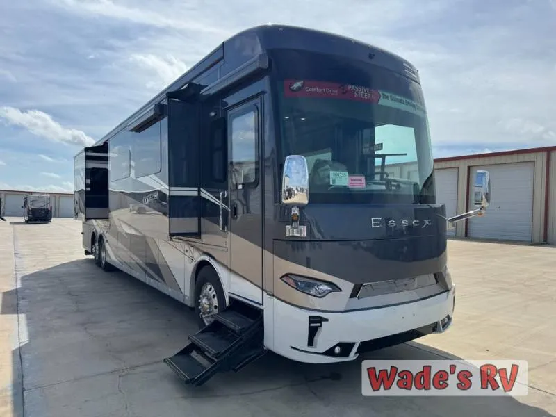 2026 Newmar Essex 4569 - Photo 2
