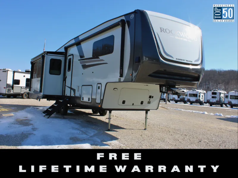 2026 Forest River Rockwood Signature 361RL - Photo 2