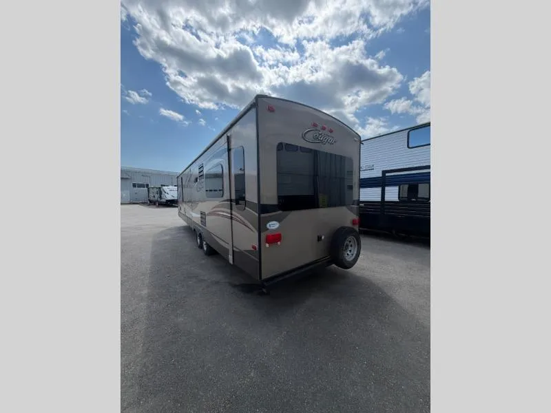 2015 Keystone RV Cougar X-Lite 31RLT - Photo 3