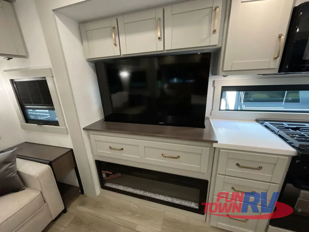 2026 Brinkley Model Z 3610, Photos photo 24