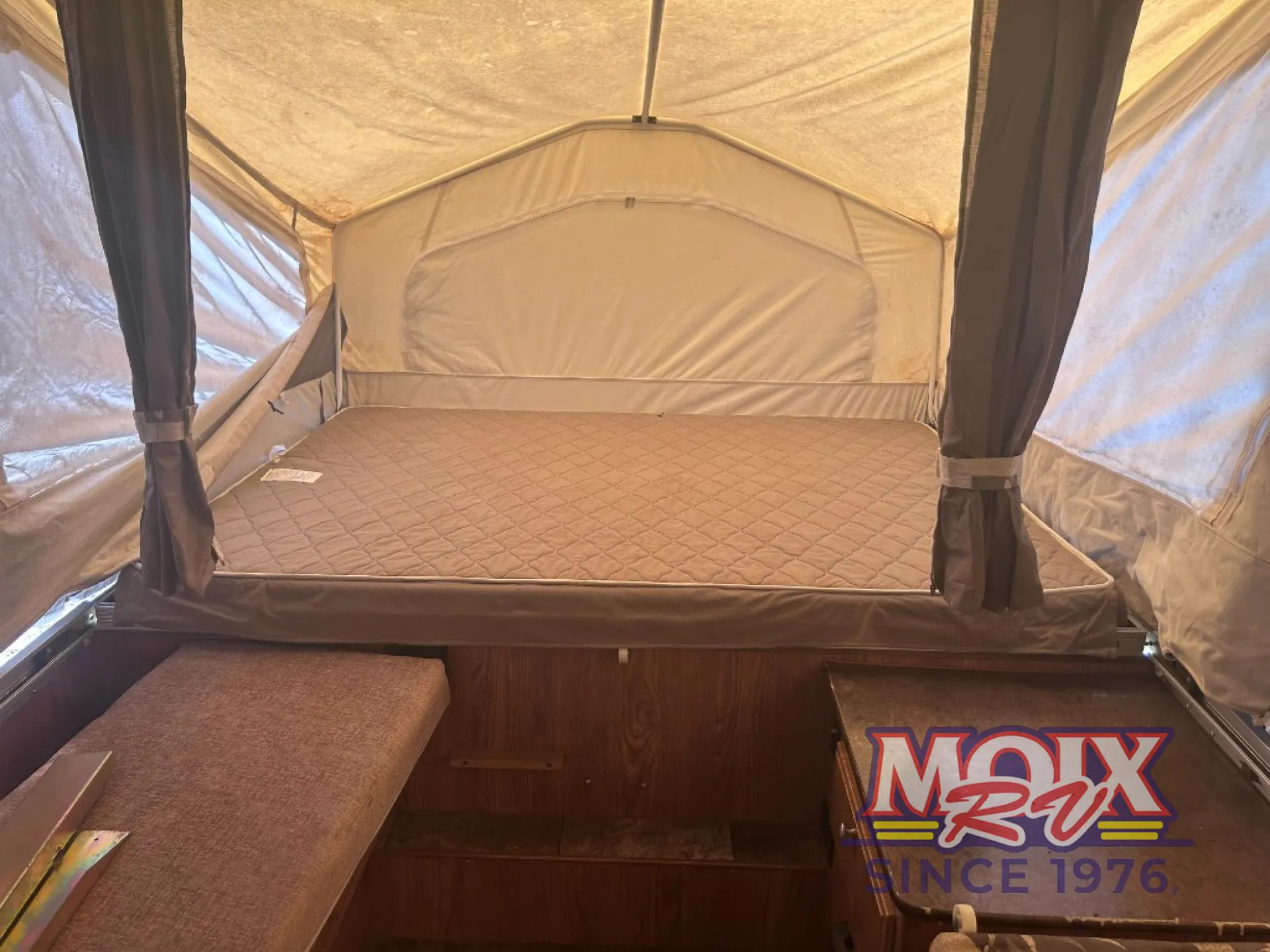 2014 Forest River Rockwood Freedom 2318G - Photo 4