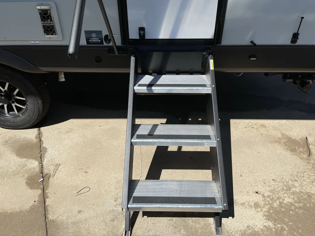 2026 Forest River Flagstaff Micro Lite 25FKB, Photos photo 5
