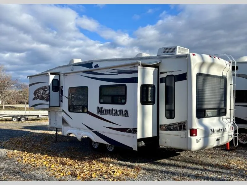 2008 Keystone RV Montana 2955RL - Photo 2