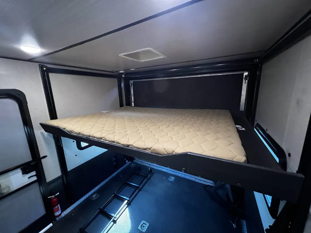 2019 Forest River XLR Hyperlite 30HDS, Photos photo 20
