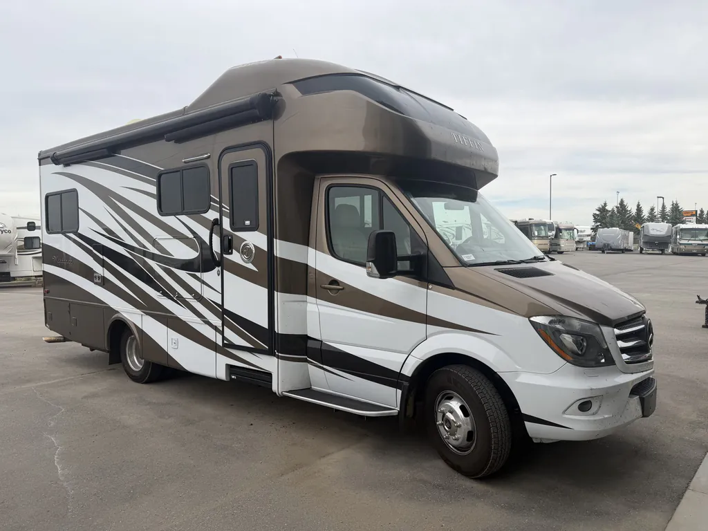 2018 Tiffin Wayfarer 24 BW, Photos photo 2