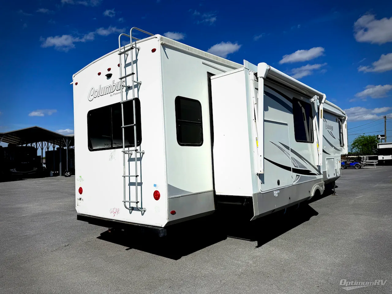 2021 Palomino Columbus 378MBC dealer photo 2 from Optimum RV