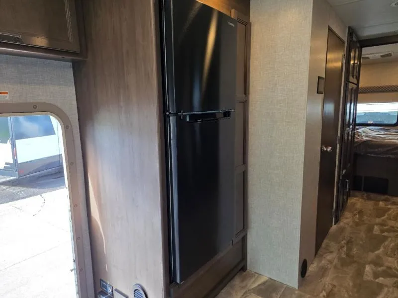 2022 Thor Motor Coach Windsport 34J - Photo 3