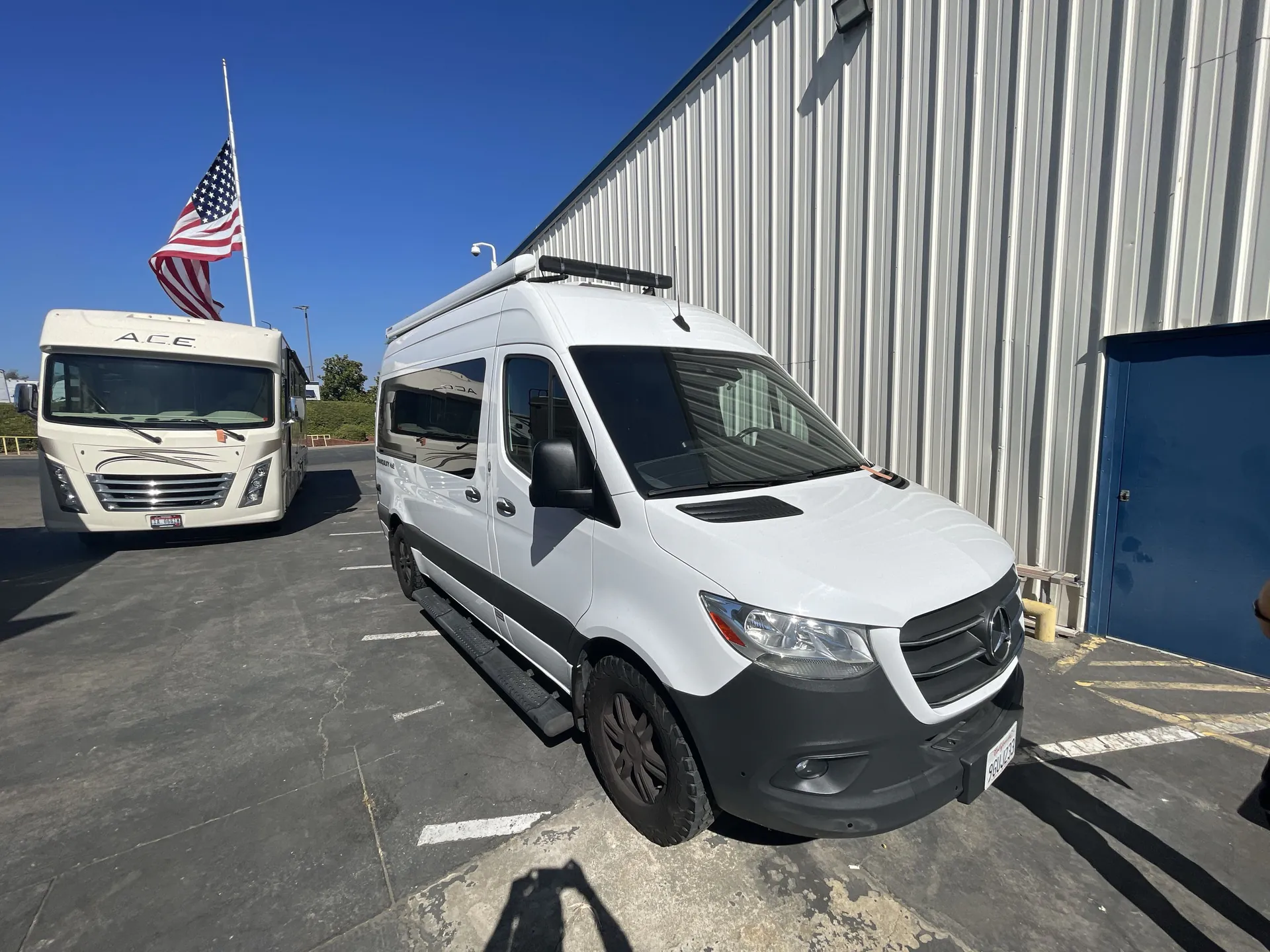 2023 Thor Motor Coach Tranquility 19P - Photo 2
