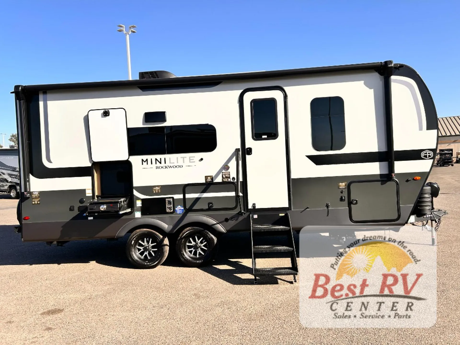 2027 Forest River Rockwood Mini Lite 2213S - Photo 4