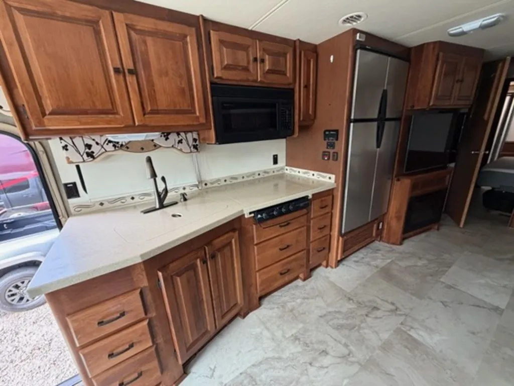 2013 Tiffin Motorhomes Allegro 36 - Photo 4